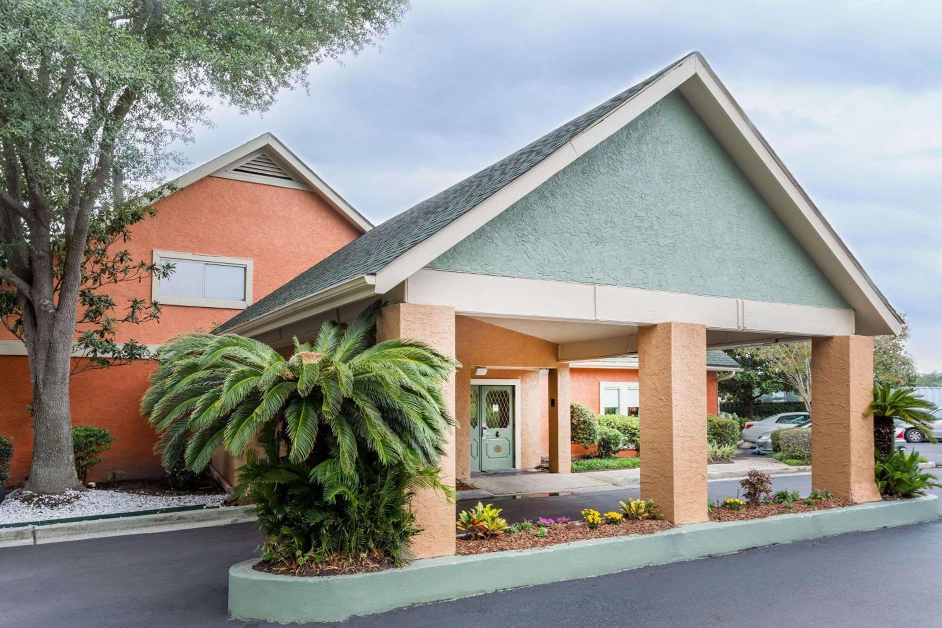 Extended Stay of Charleston photo 1