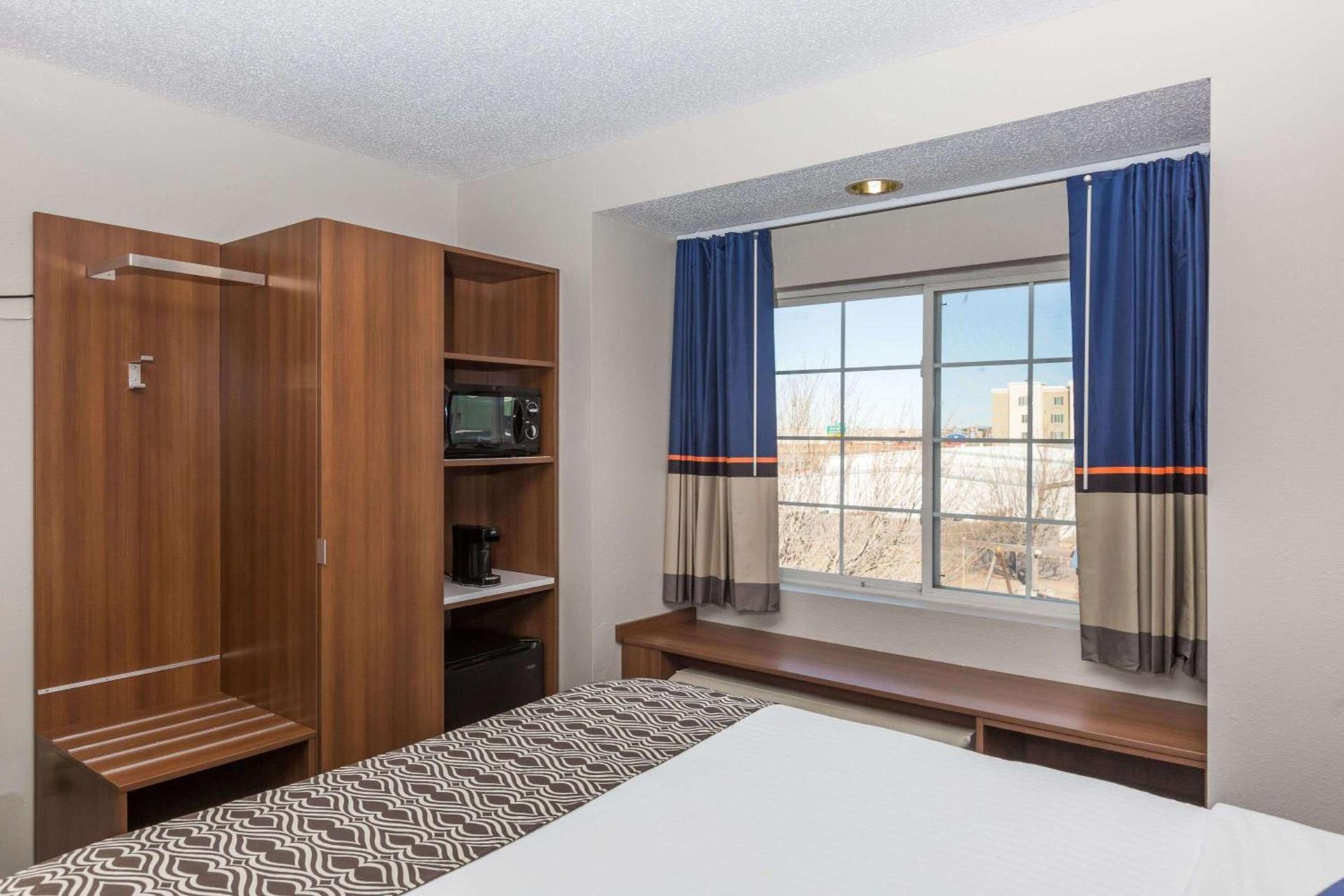 Microtel Inn & Suites by Wyndham Sioux Falls photo 35