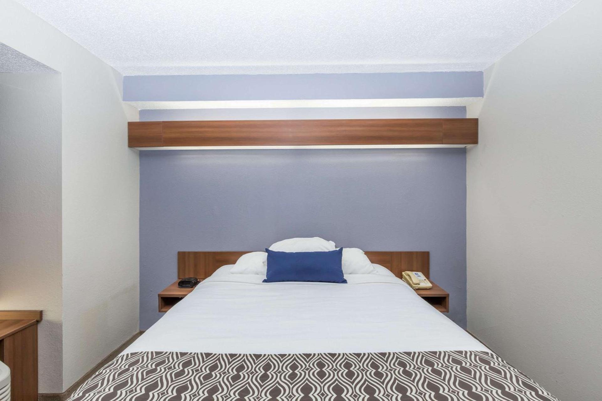 Microtel Inn & Suites by Wyndham Sioux Falls photo 28