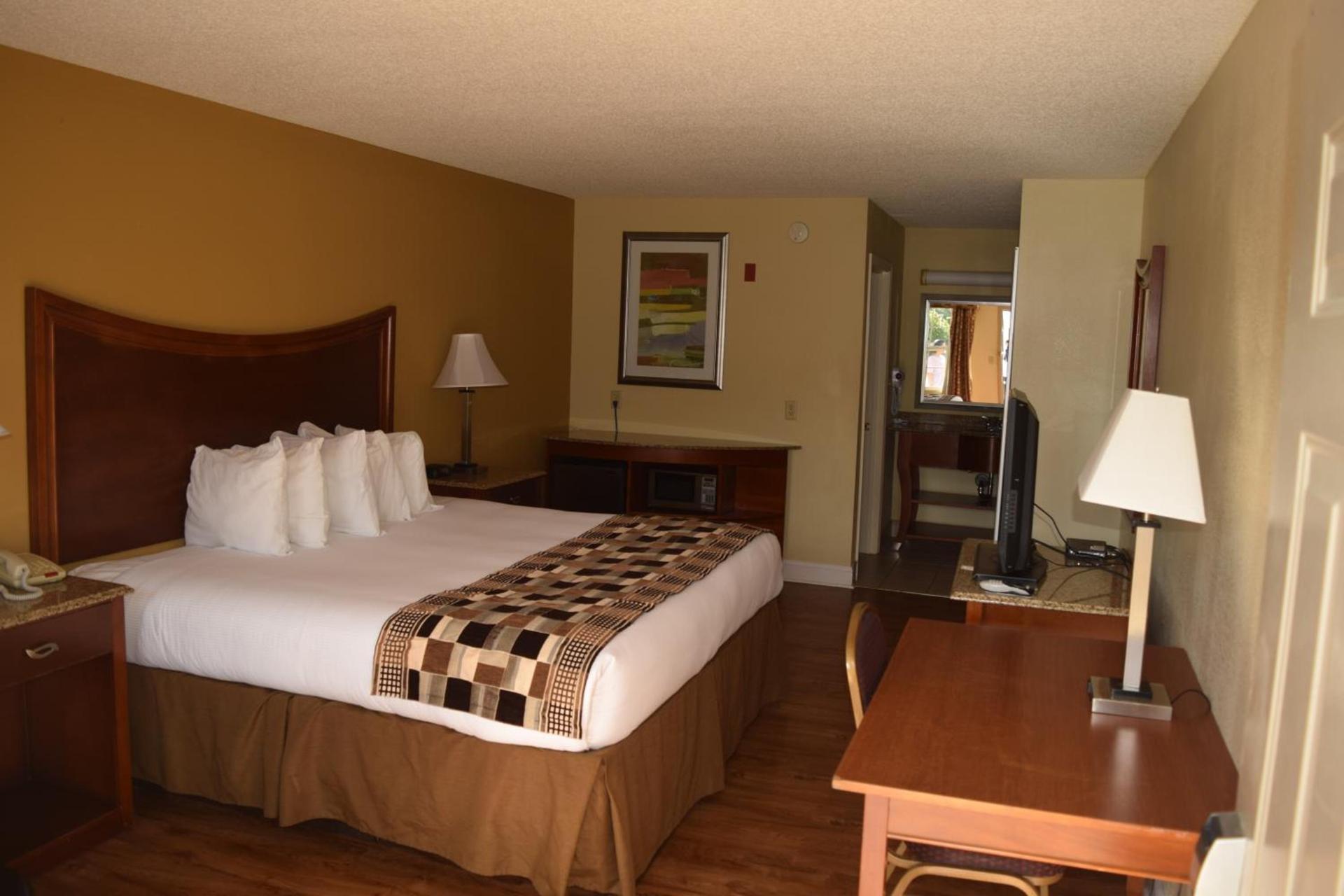 Atkinson Inn & Suites photo 15