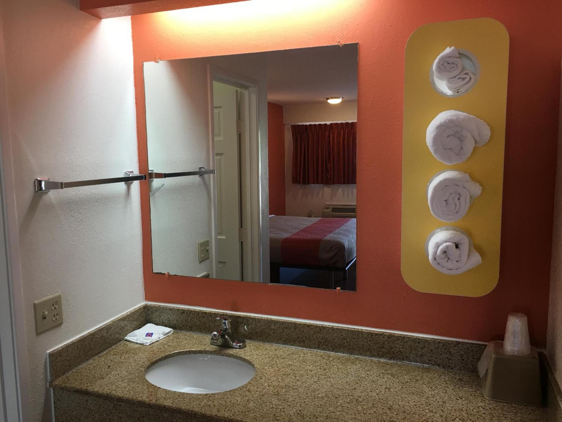 Motel 6-Richmond, VA - Midlothian Turnpike photo 8