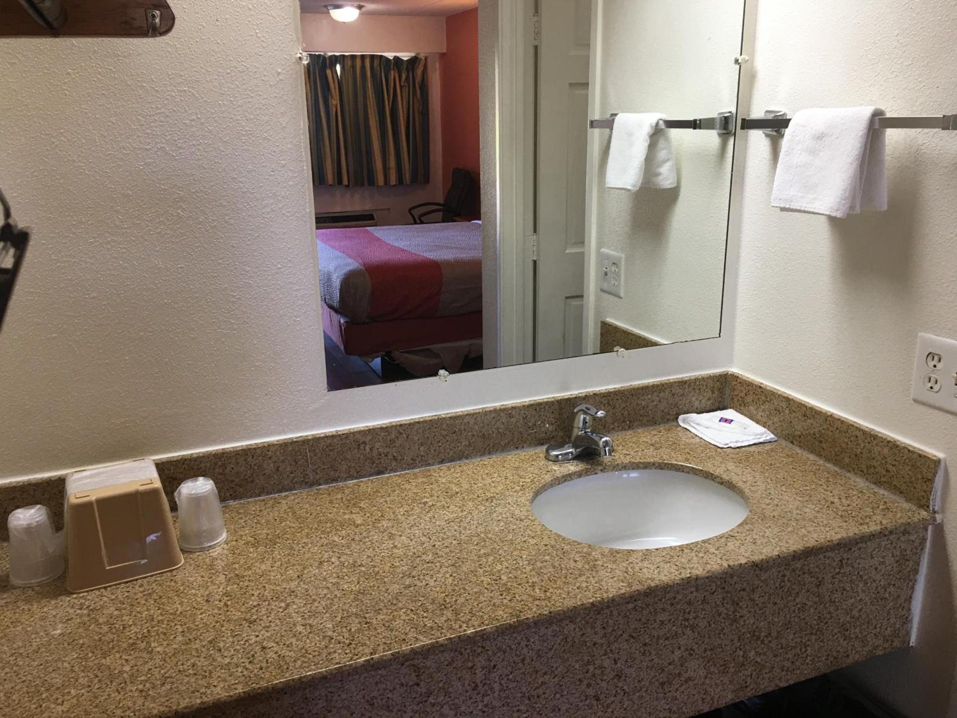 Motel 6-Richmond, VA - Midlothian Turnpike photo 11