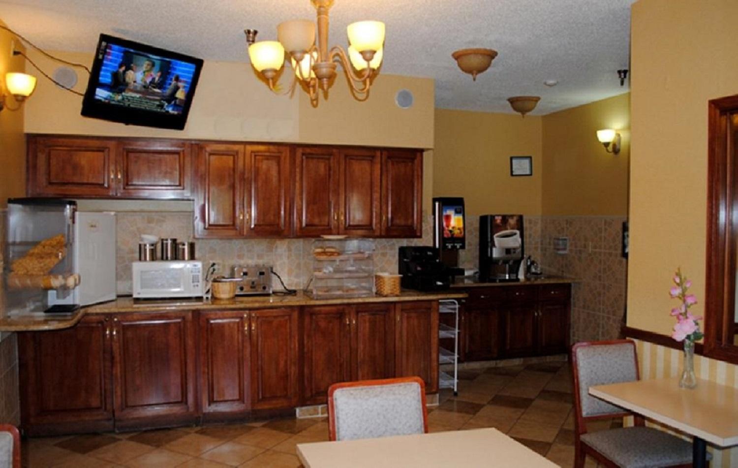 Geneva Motel photo 35