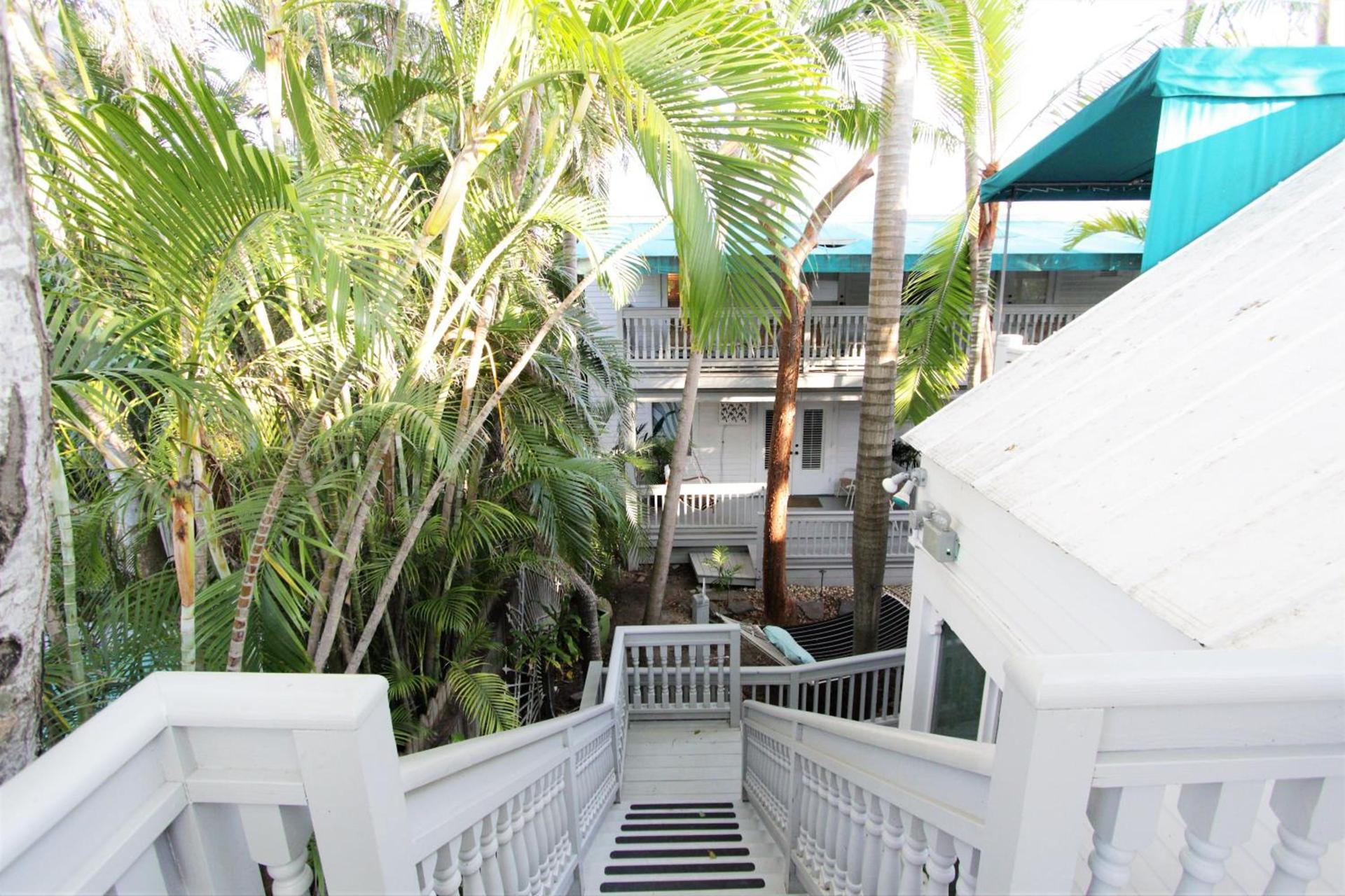 Eden House photo 11