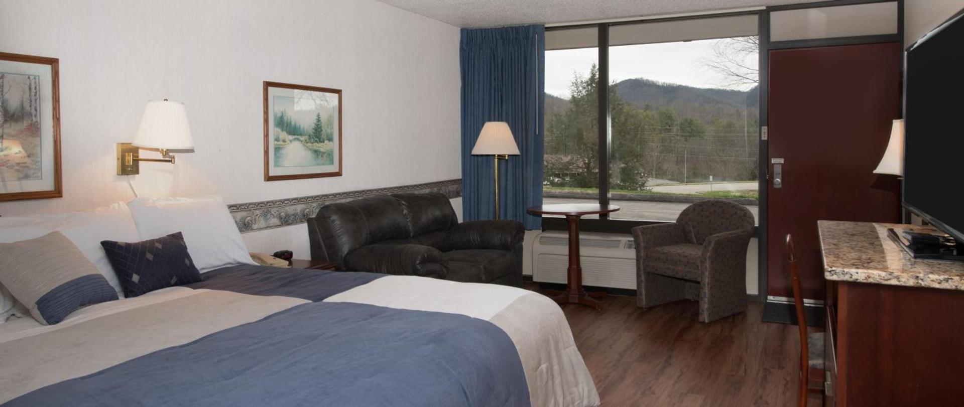Highland Manor Inn photo 17