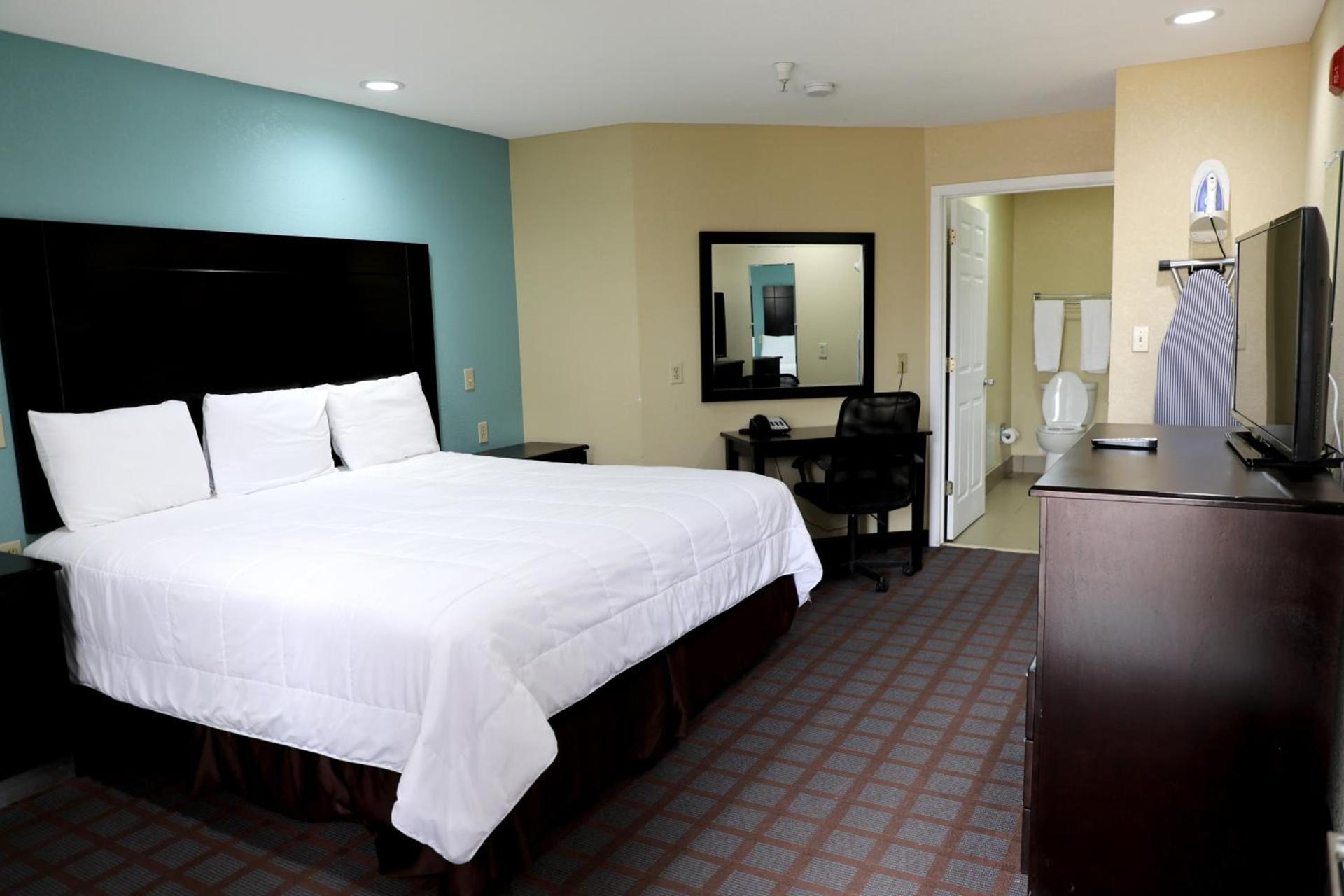 Ranger Inn & Suites photo 12