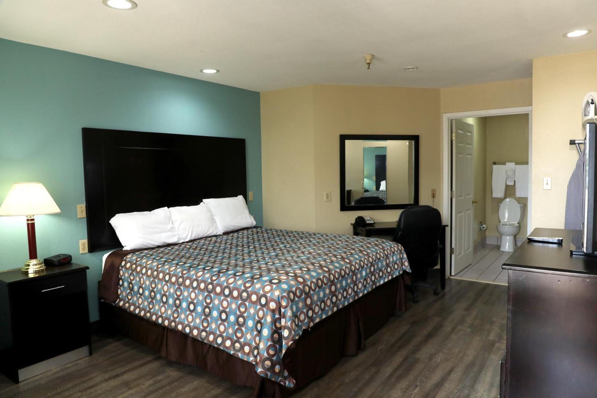 Ranger Inn & Suites photo 9