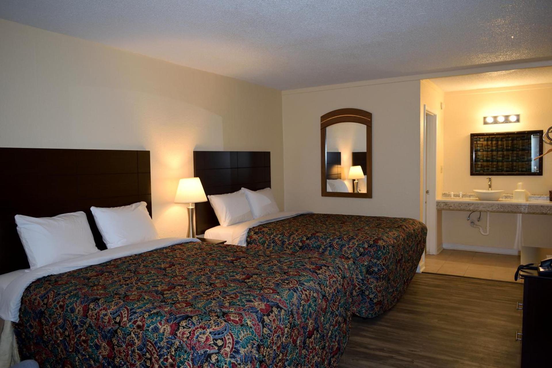 Red Carpet Inn Battleboro photo 21