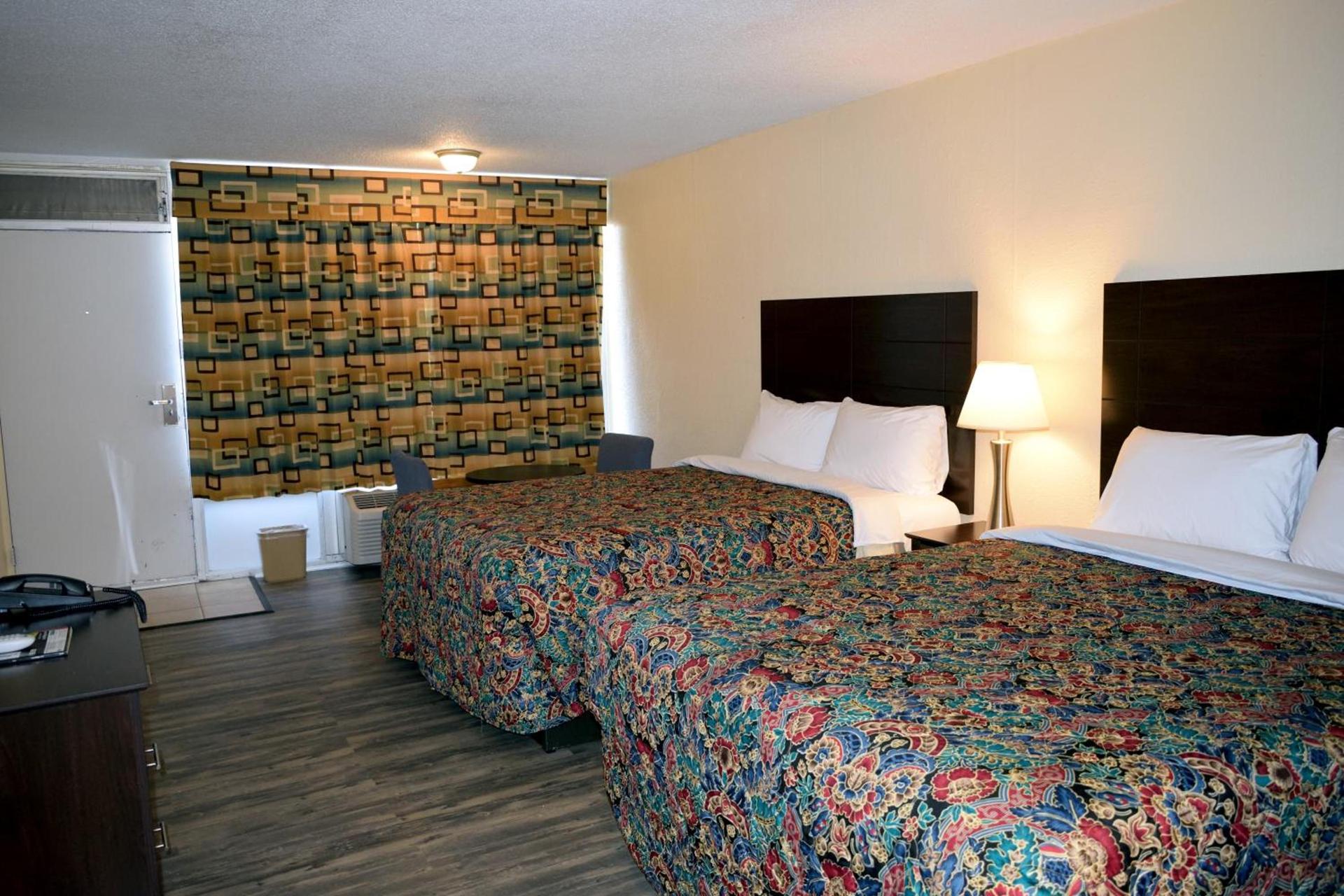 Red Carpet Inn Battleboro photo 15