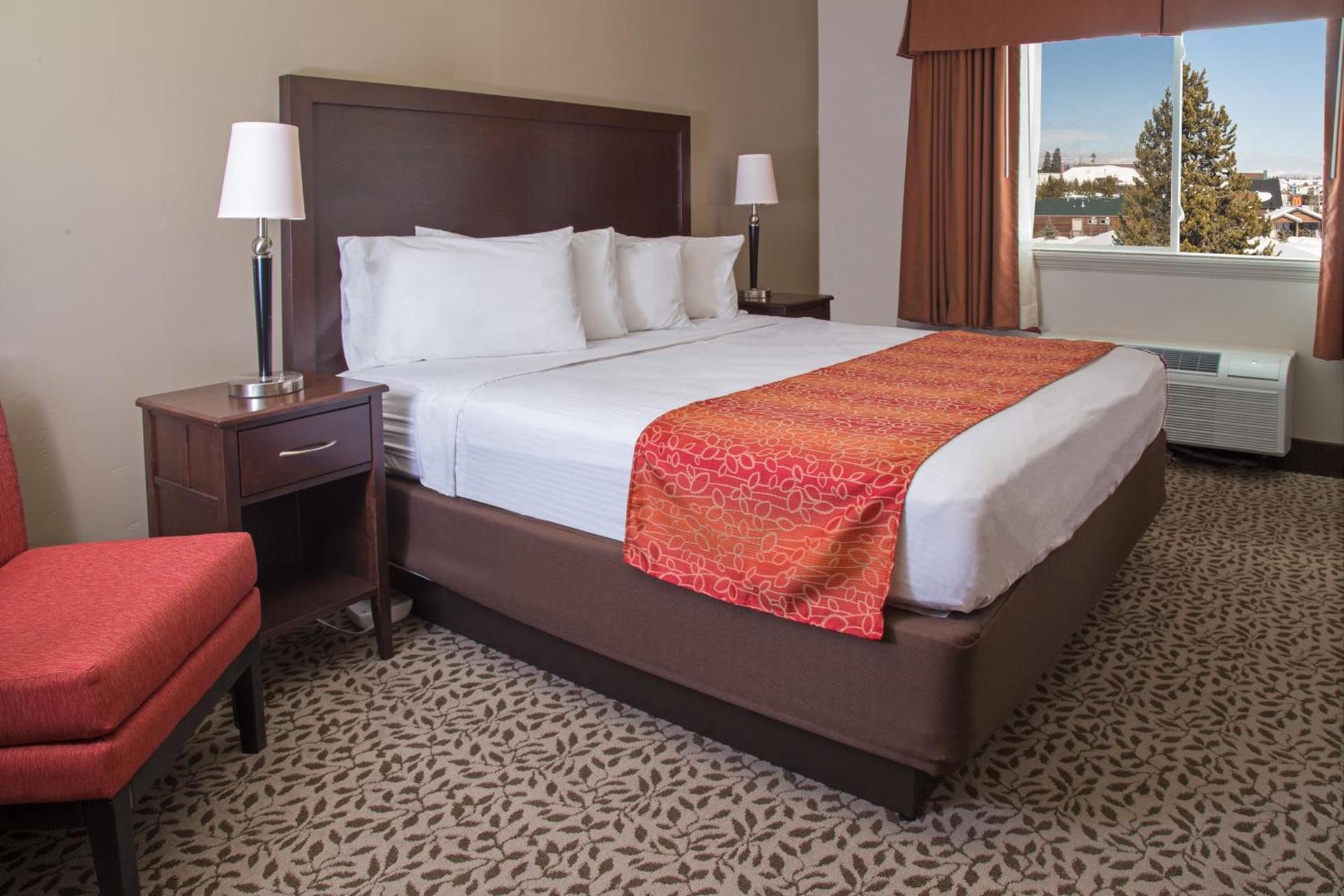 Gray Wolf Inn & Suites photo 24