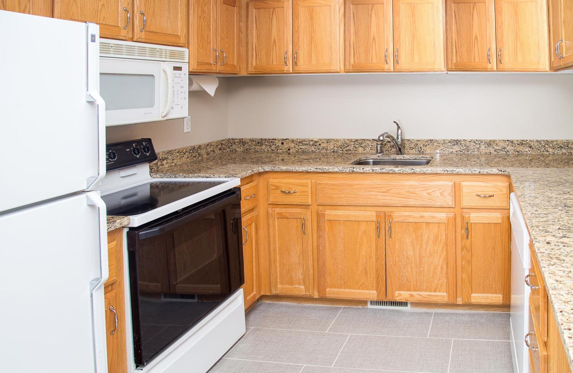 Gray Wolf Inn & Suites photo 13