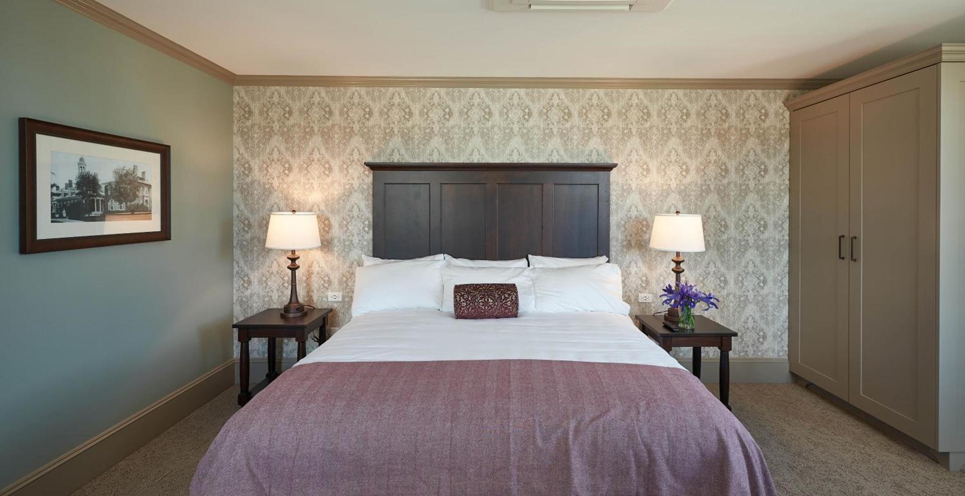 The Groton Inn photo 2