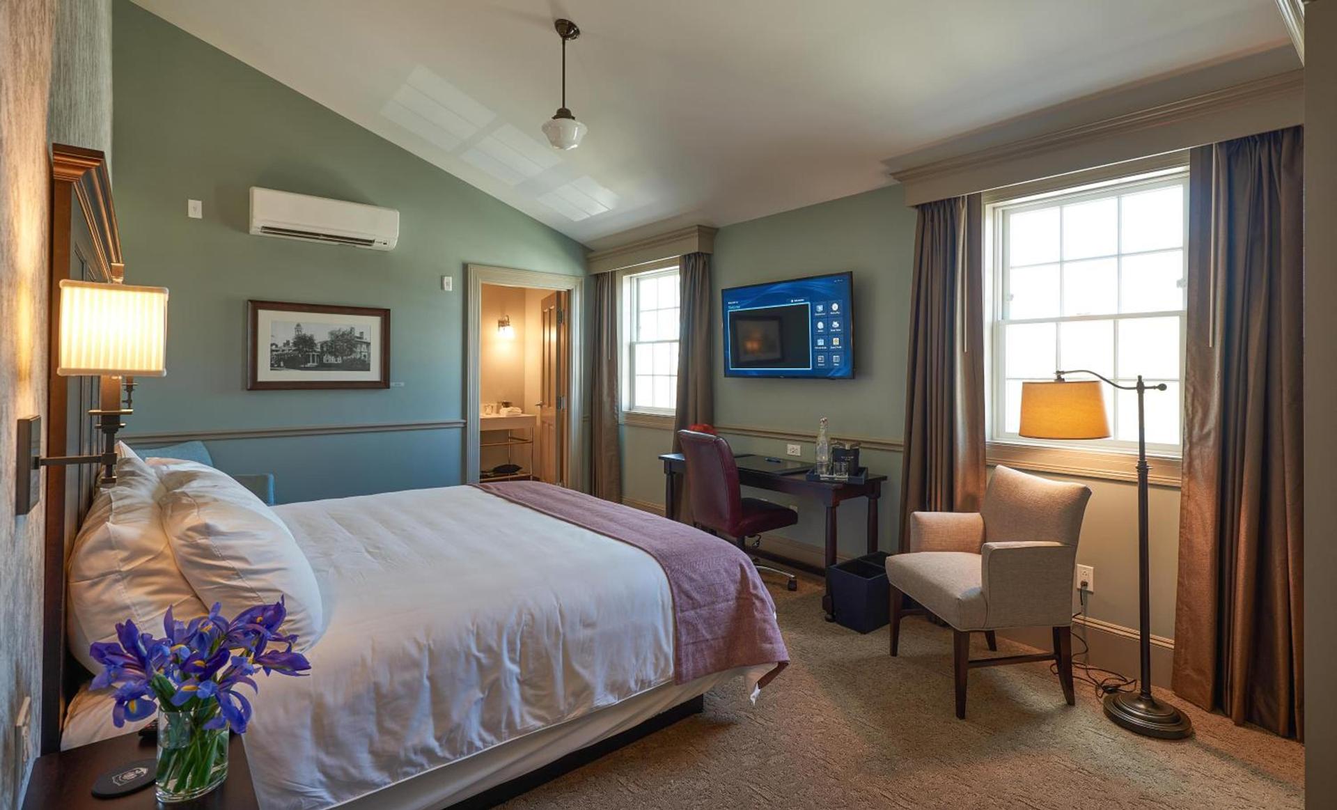 The Groton Inn photo 32