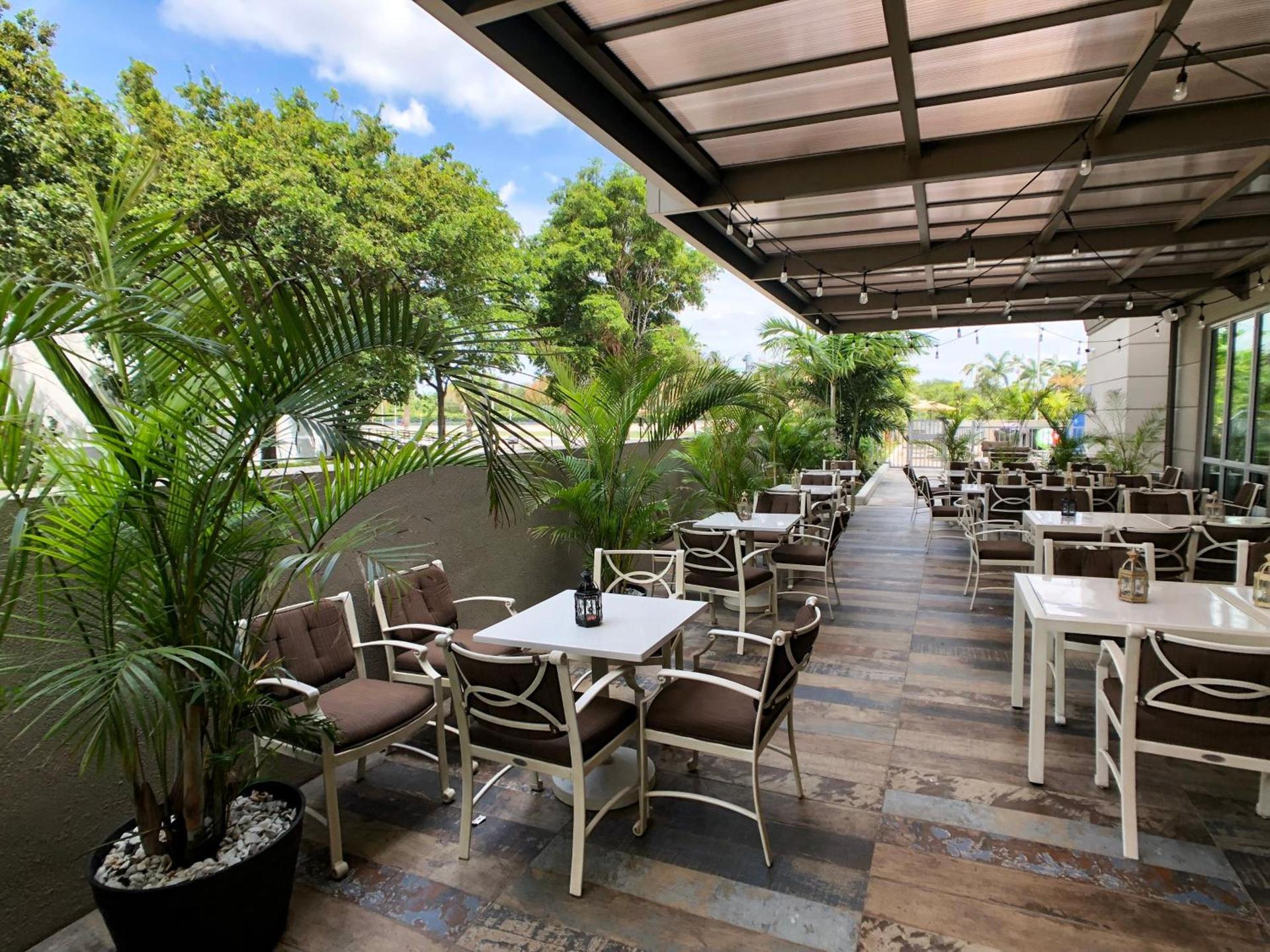 Wingate by Wyndham Miami Airport photo 25