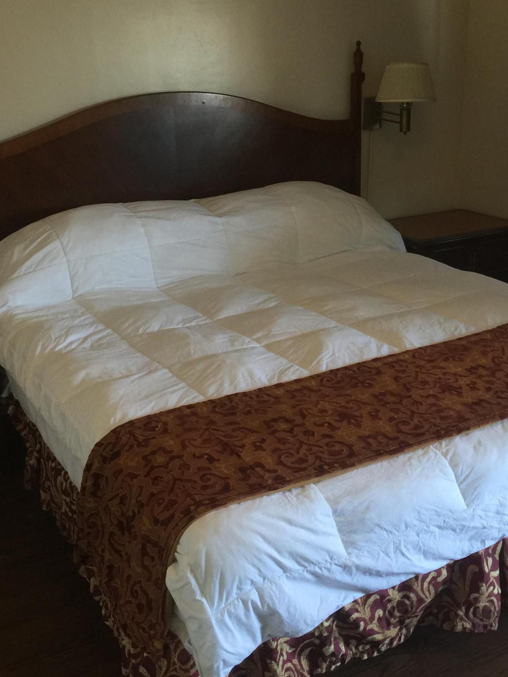 Frontier Motel photo 2