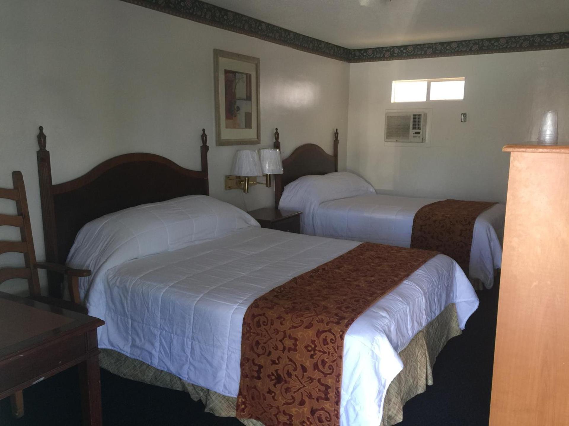 Frontier Motel photo 7
