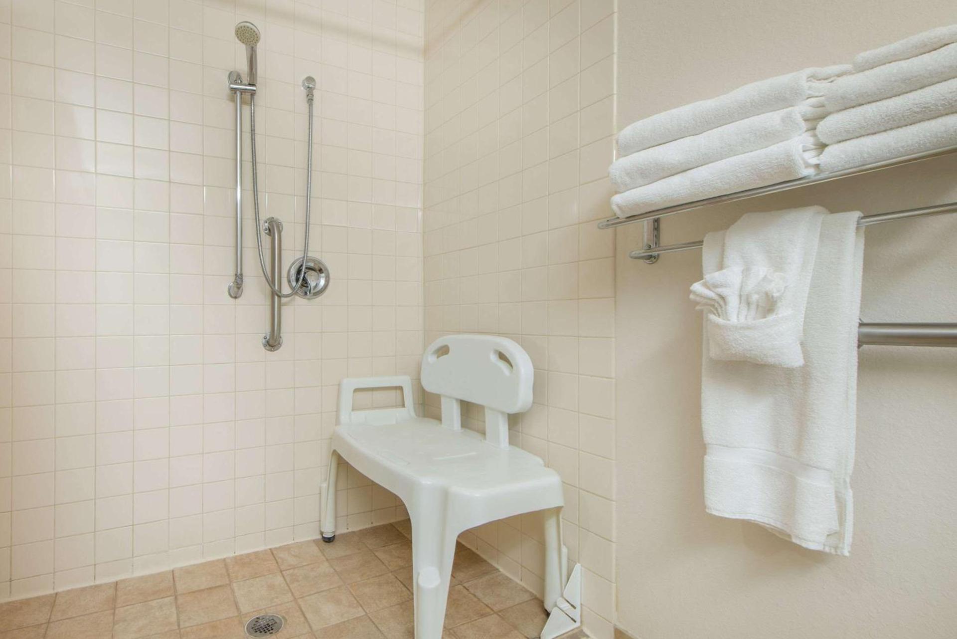 Microtel Inn & Suites photo 19