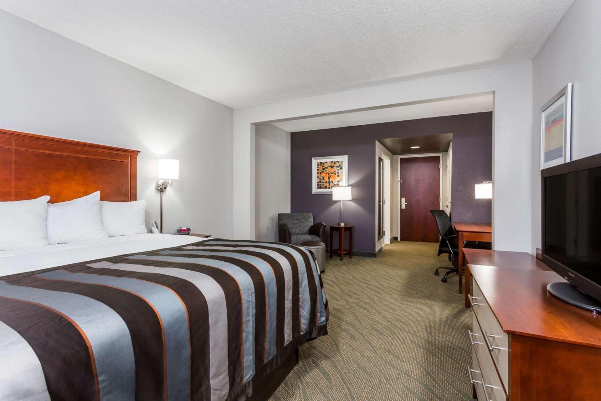 Wingate by Wyndham Chesapeake photo 26
