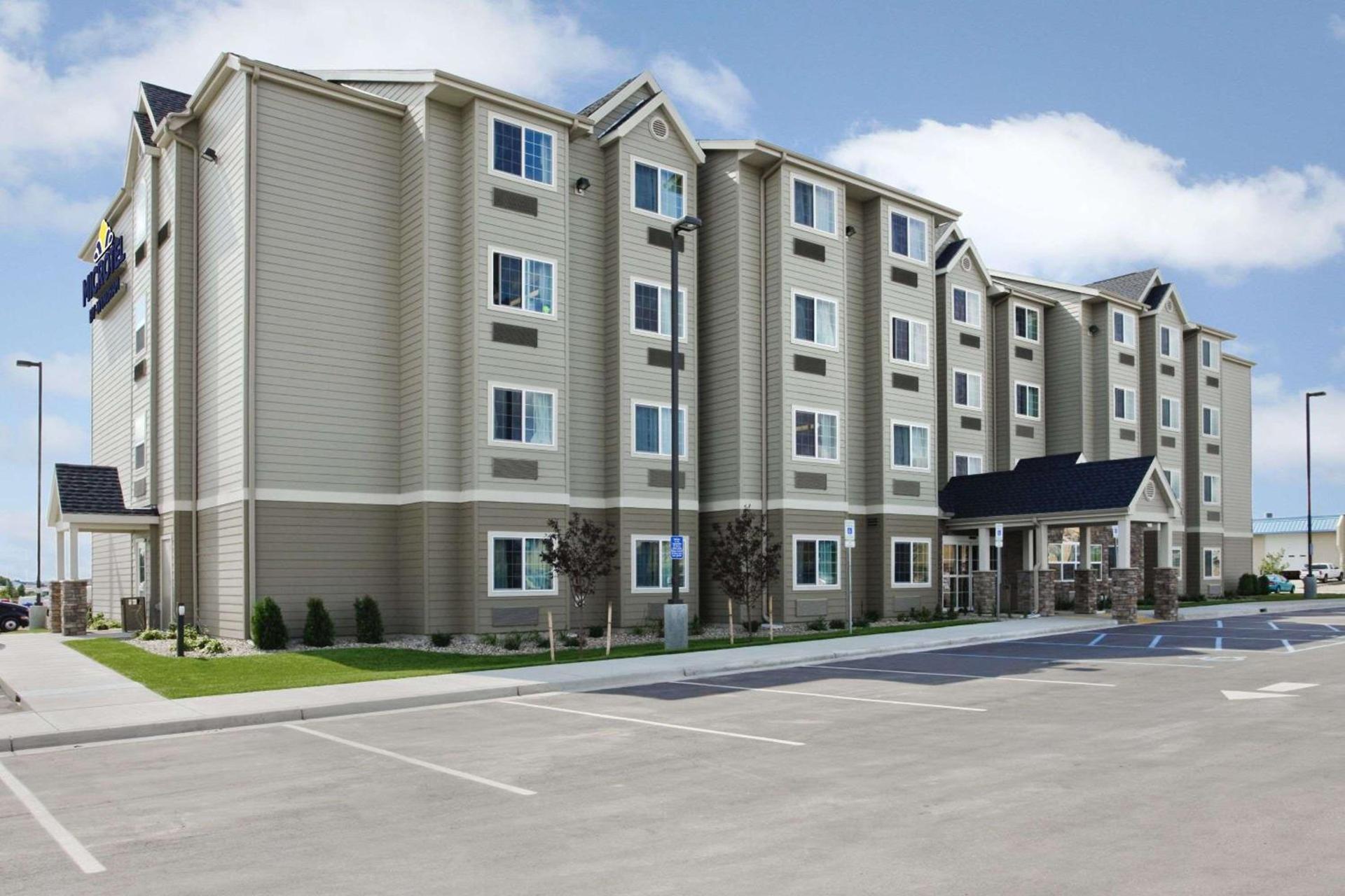 Microtel Inn & Suites by Wyndham Williston photo 2
