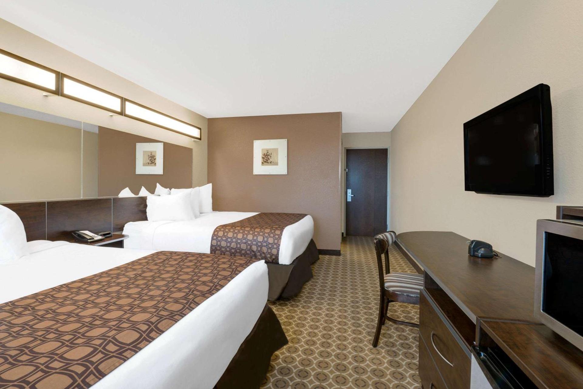 Microtel Inn & Suites by Wyndham Williston photo 6