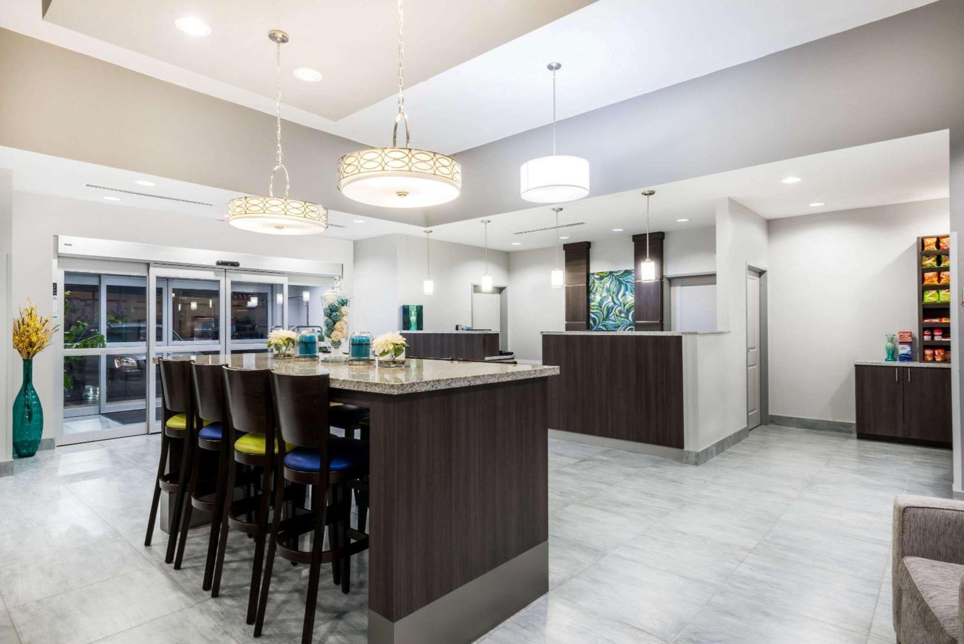 Hawthorn Extended Stay by Wyndham Midland photo 14