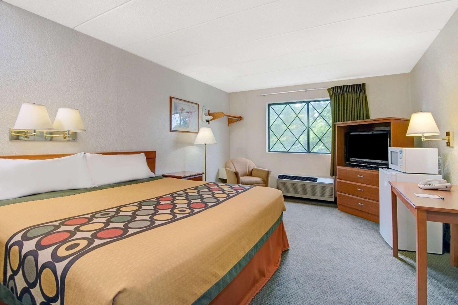 Super 8 by Wyndham Stamford/New York City Area photo 6