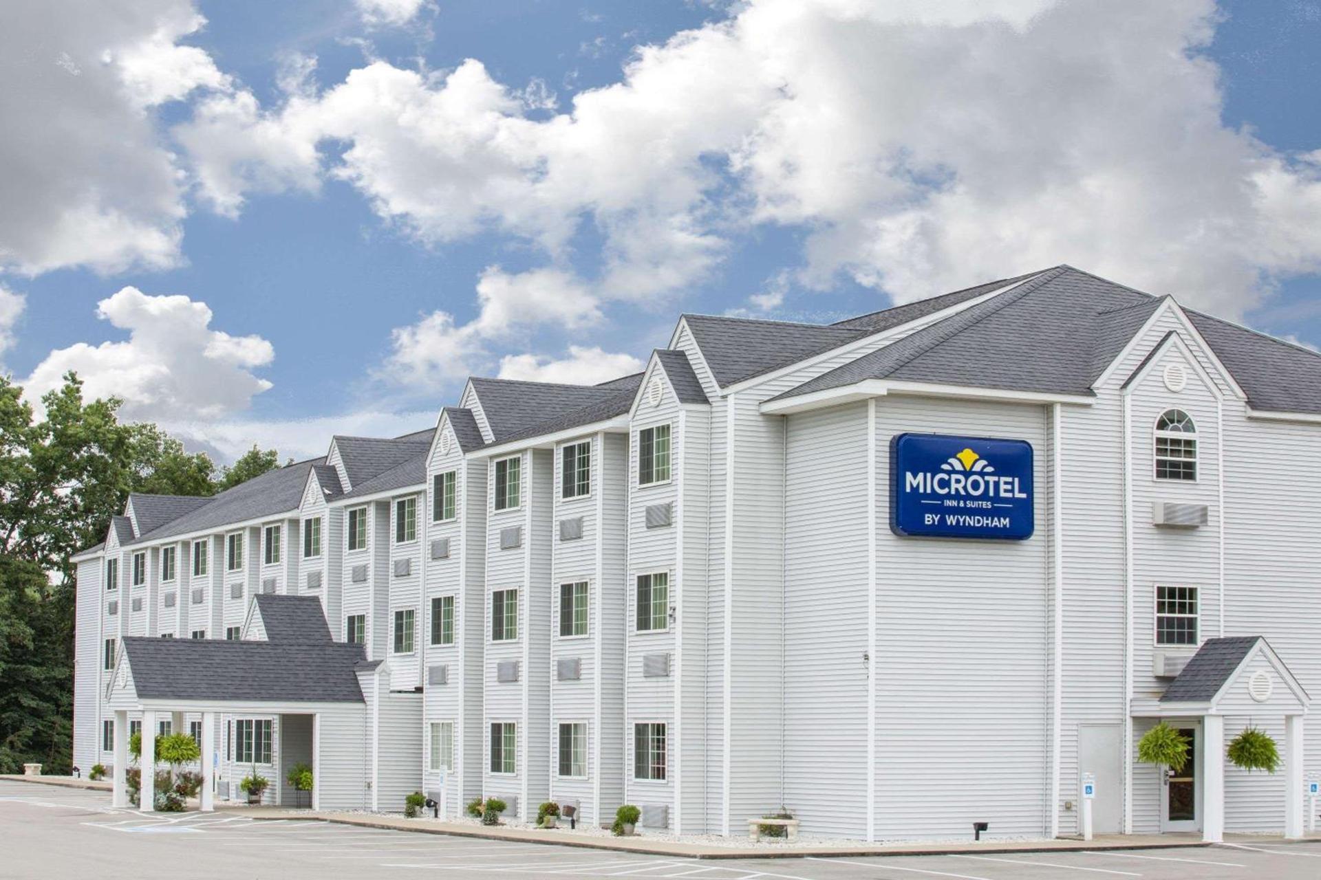 Microtel Inn and Suites Gassaway photo 34