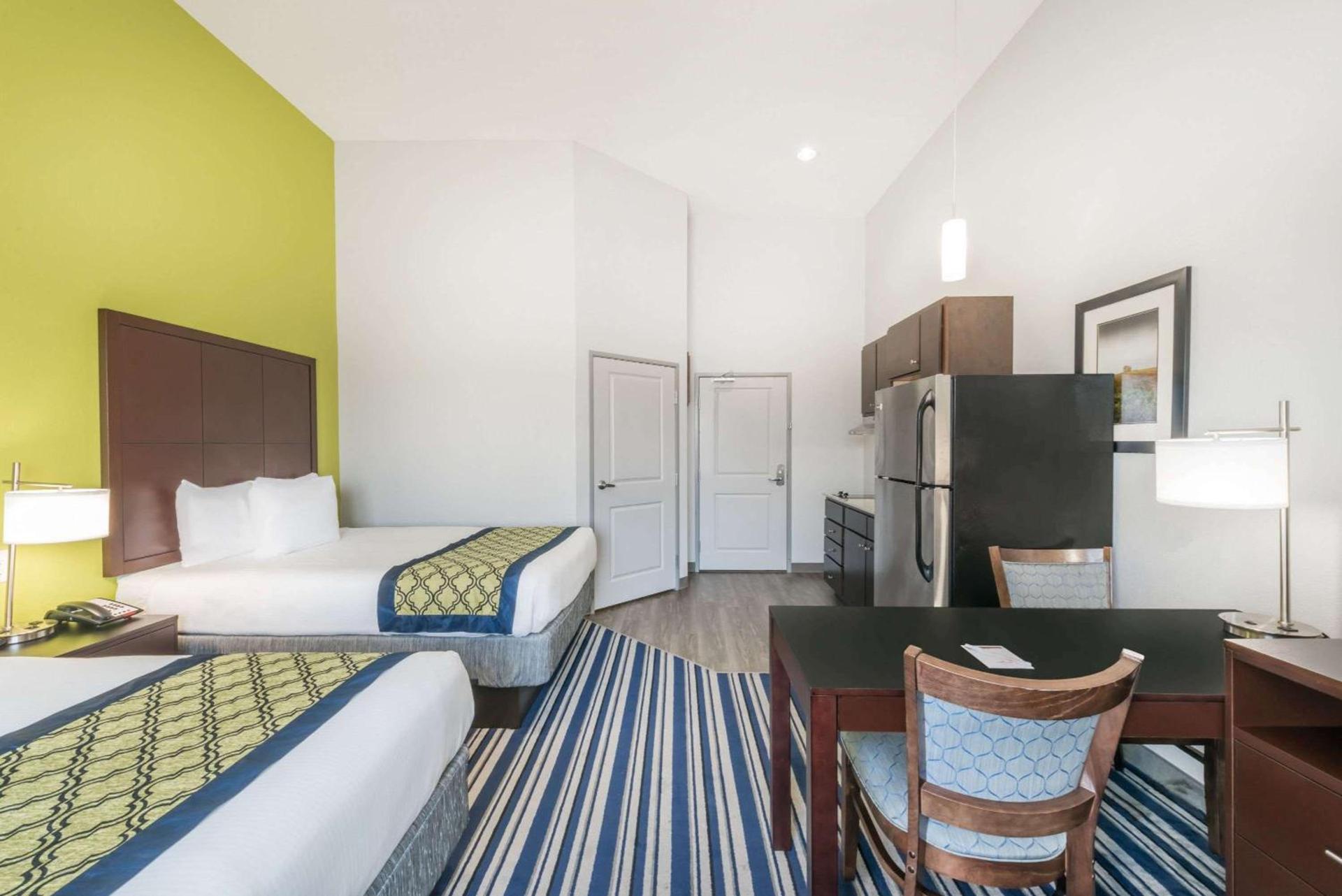 Hawthorn Extended Stay by Wyndham Midland photo 15