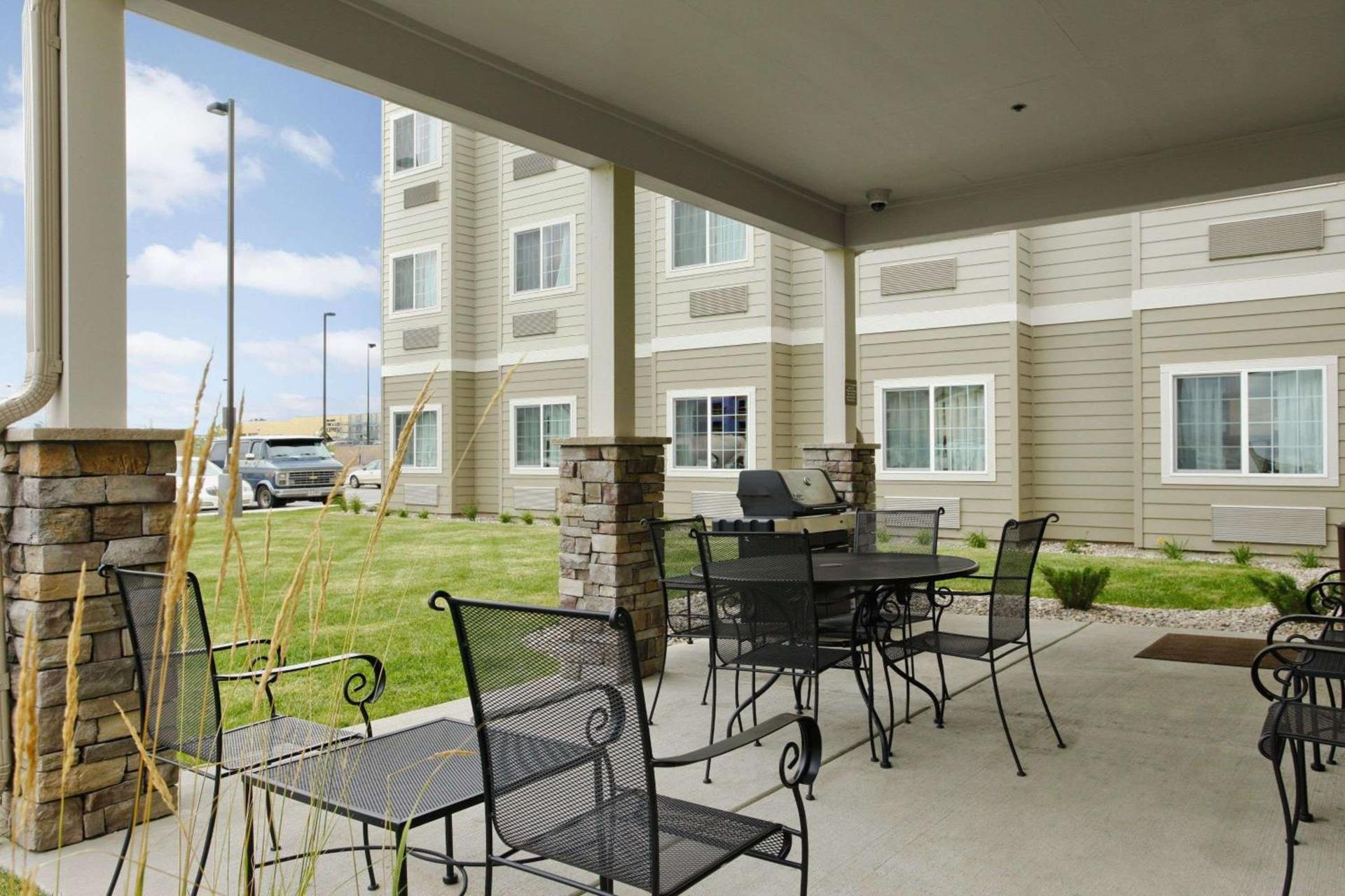 Microtel Inn & Suites by Wyndham Williston photo 21