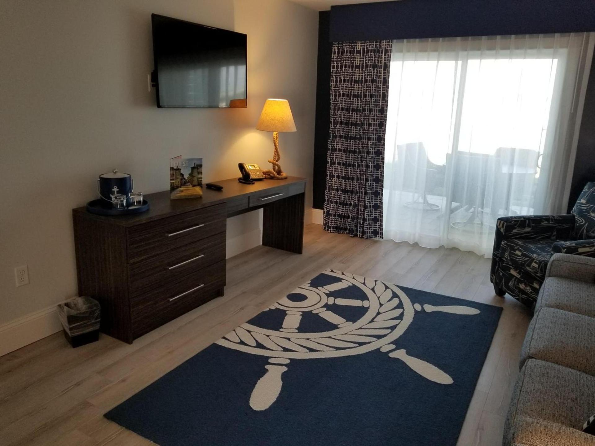 Marker 8 Hotel and Marina photo 5