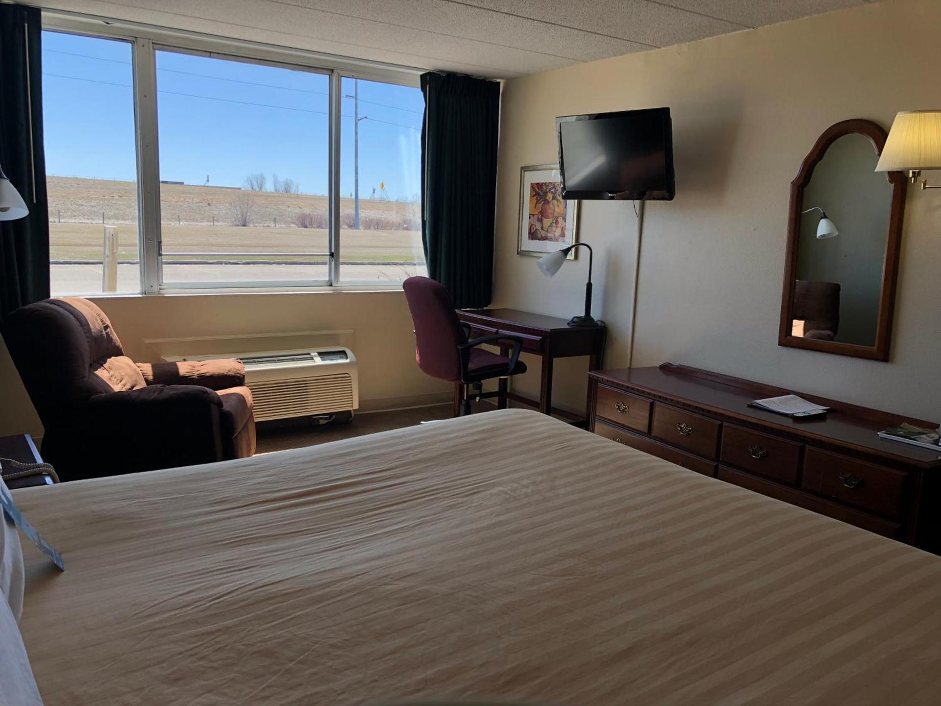 Norwood Inn & Suites Worthington photo 20