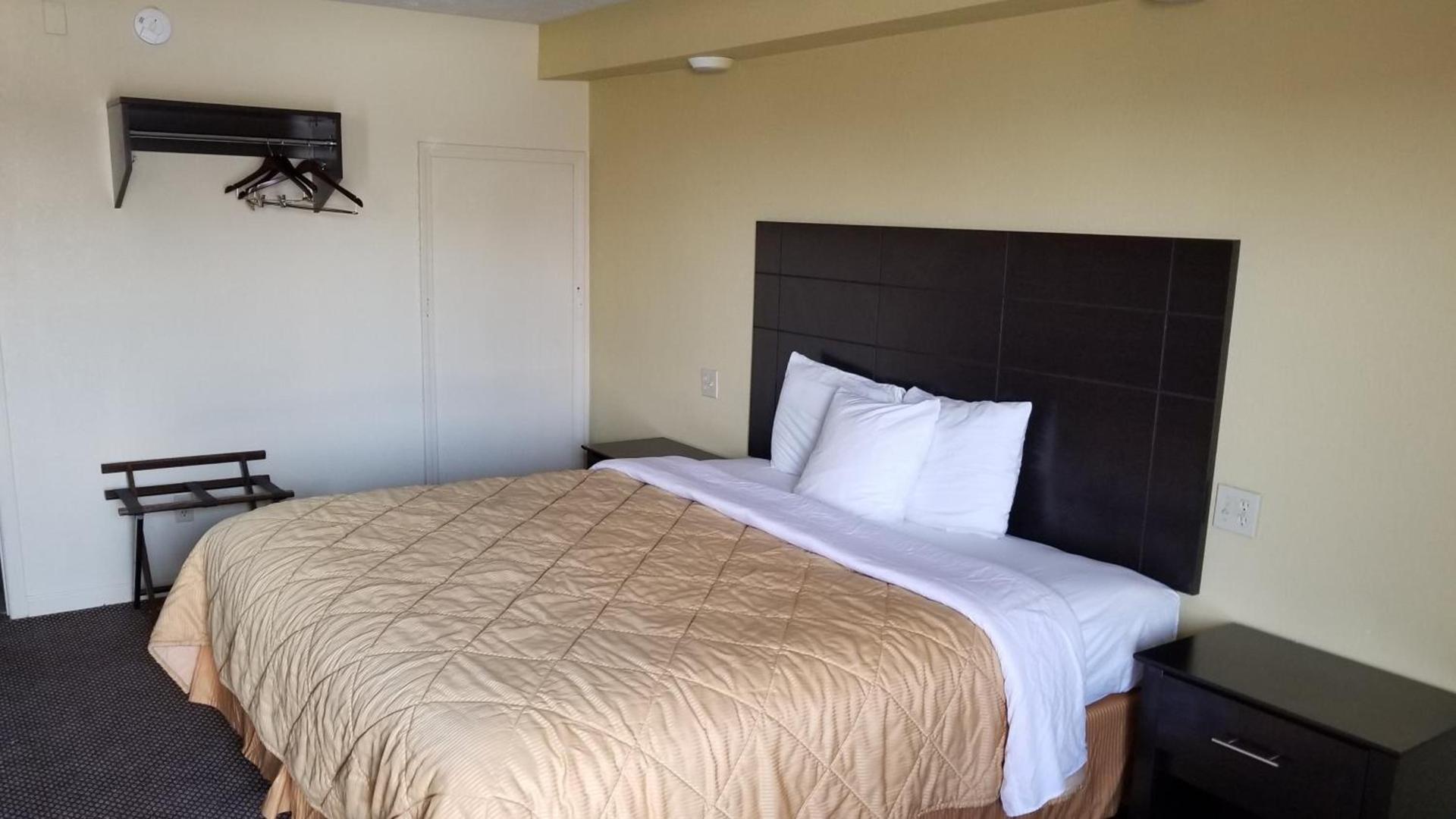 Greenfield Inn photo 9