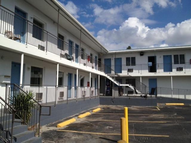 Miami Springs Inn photo 7