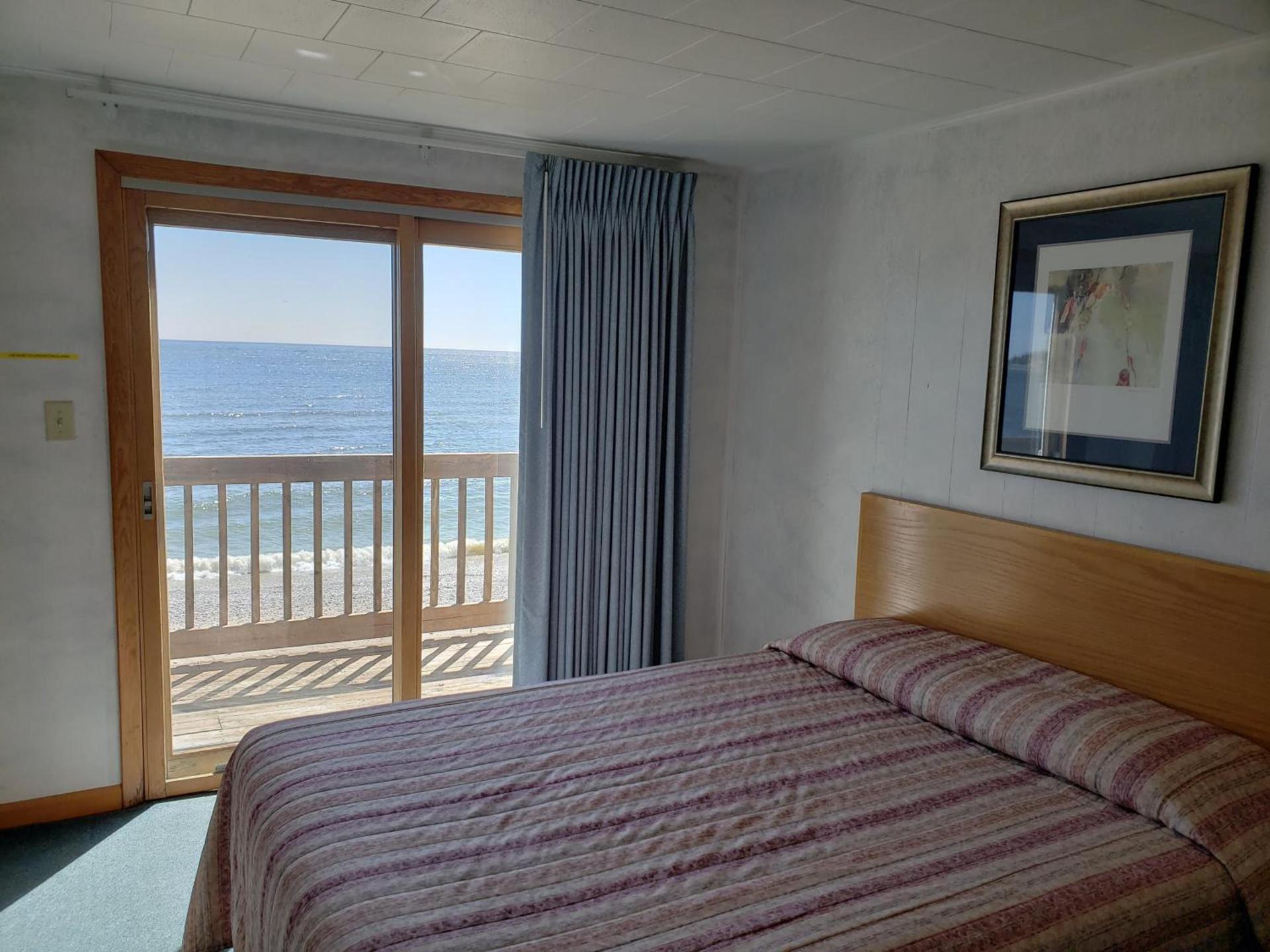 Algoma Beach Motel photo 3