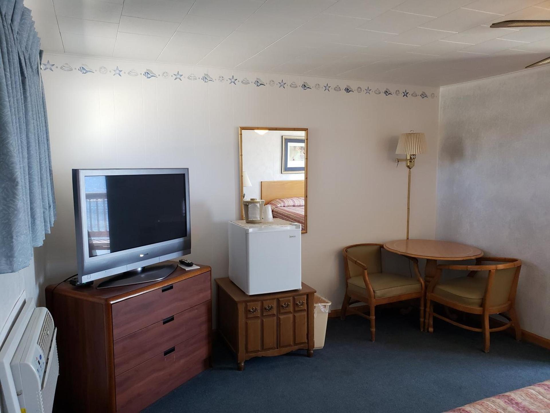 Algoma Beach Motel photo 6