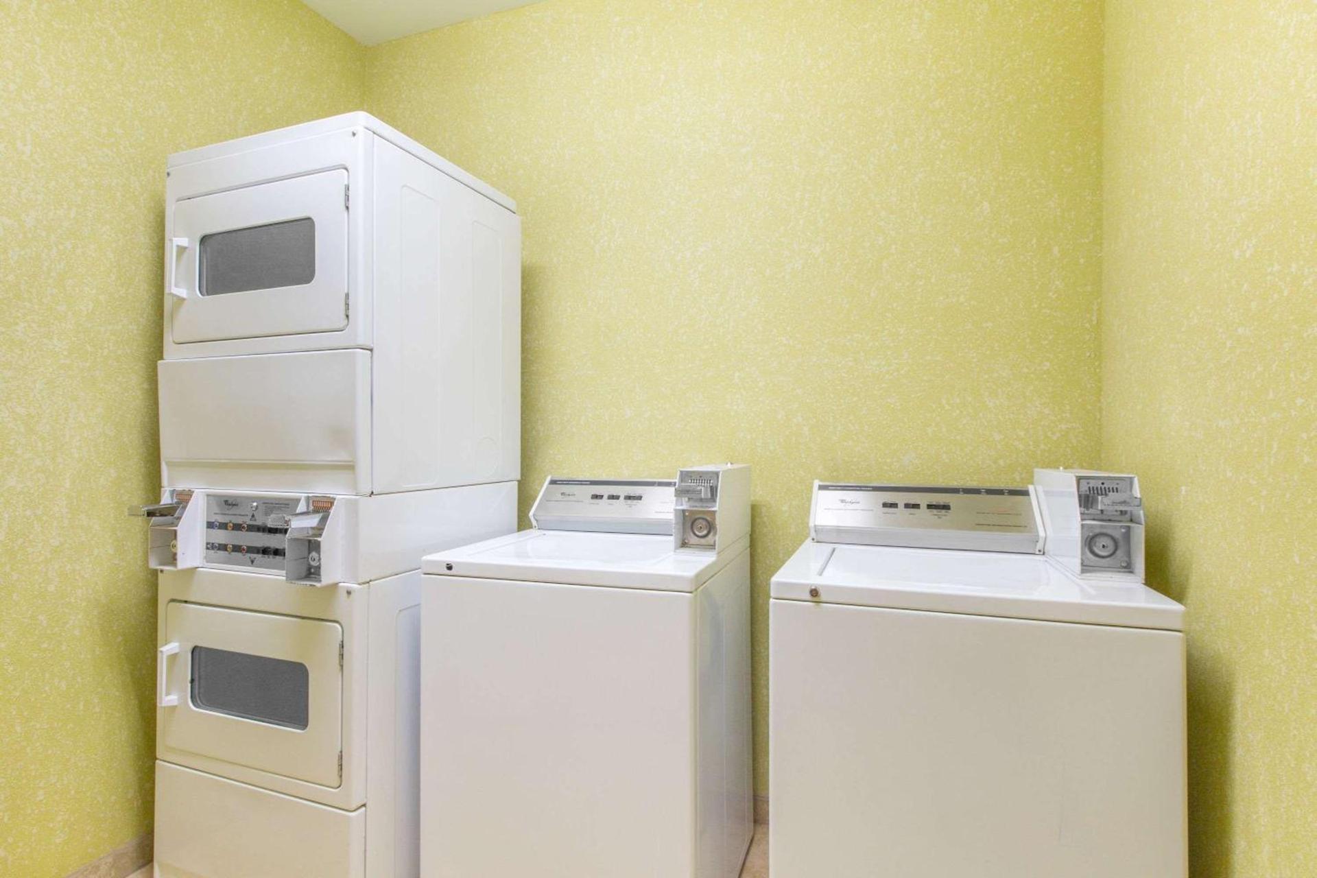 Hawthorn Extended Stay by Wyndham Corpus Christi Padre Isle photo 21