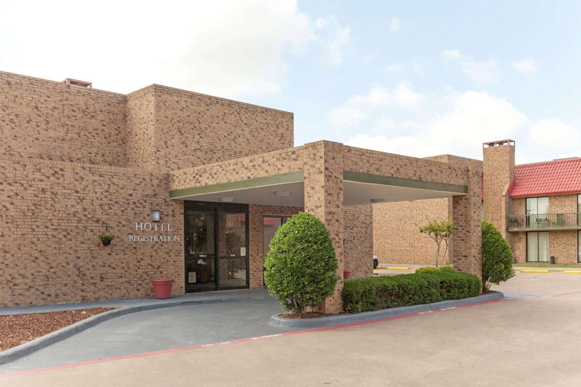 Hawthorn Extended Stay by Wyndham Richardson photo 2