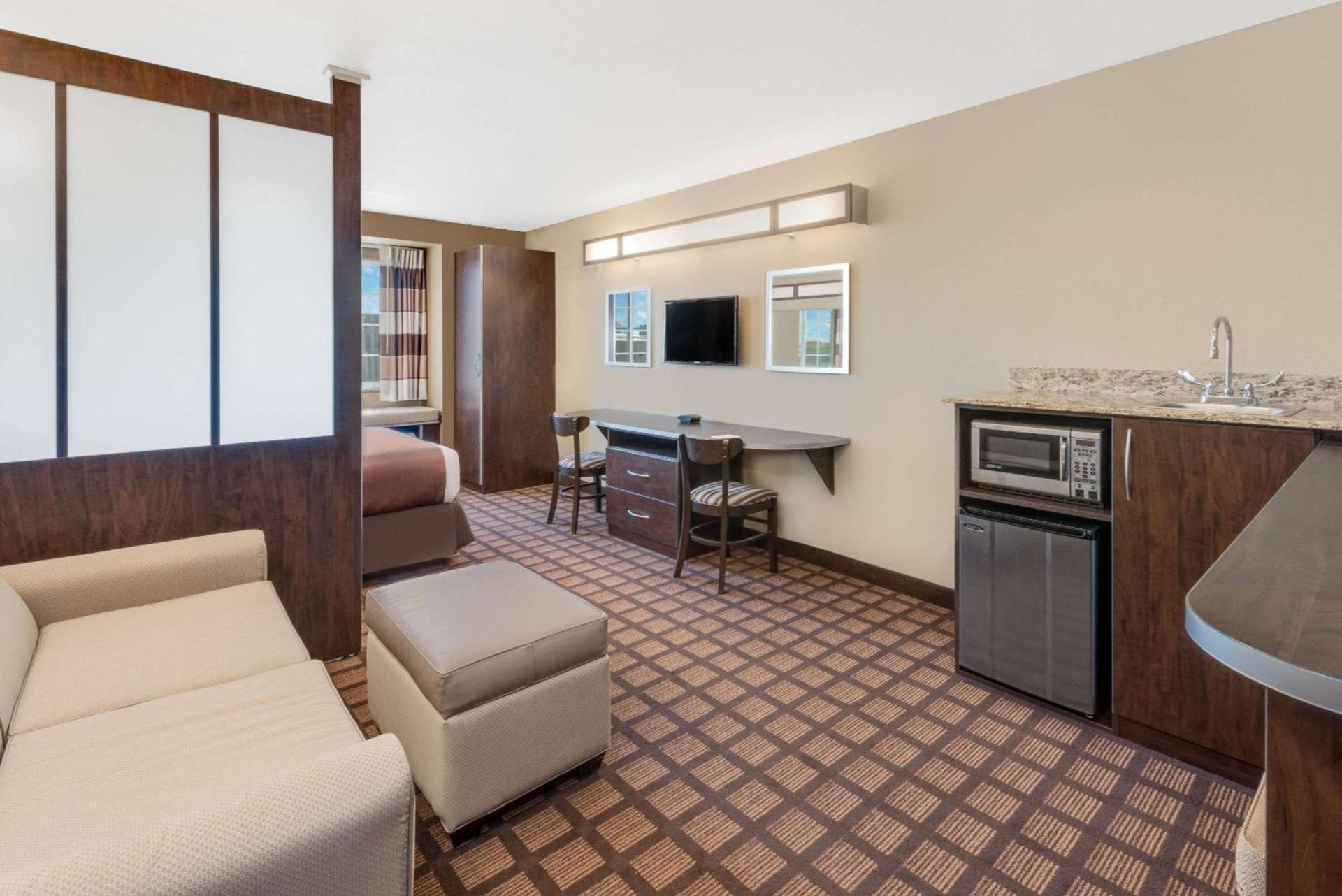 Microtel Inn & Suites by Wyndham photo 34