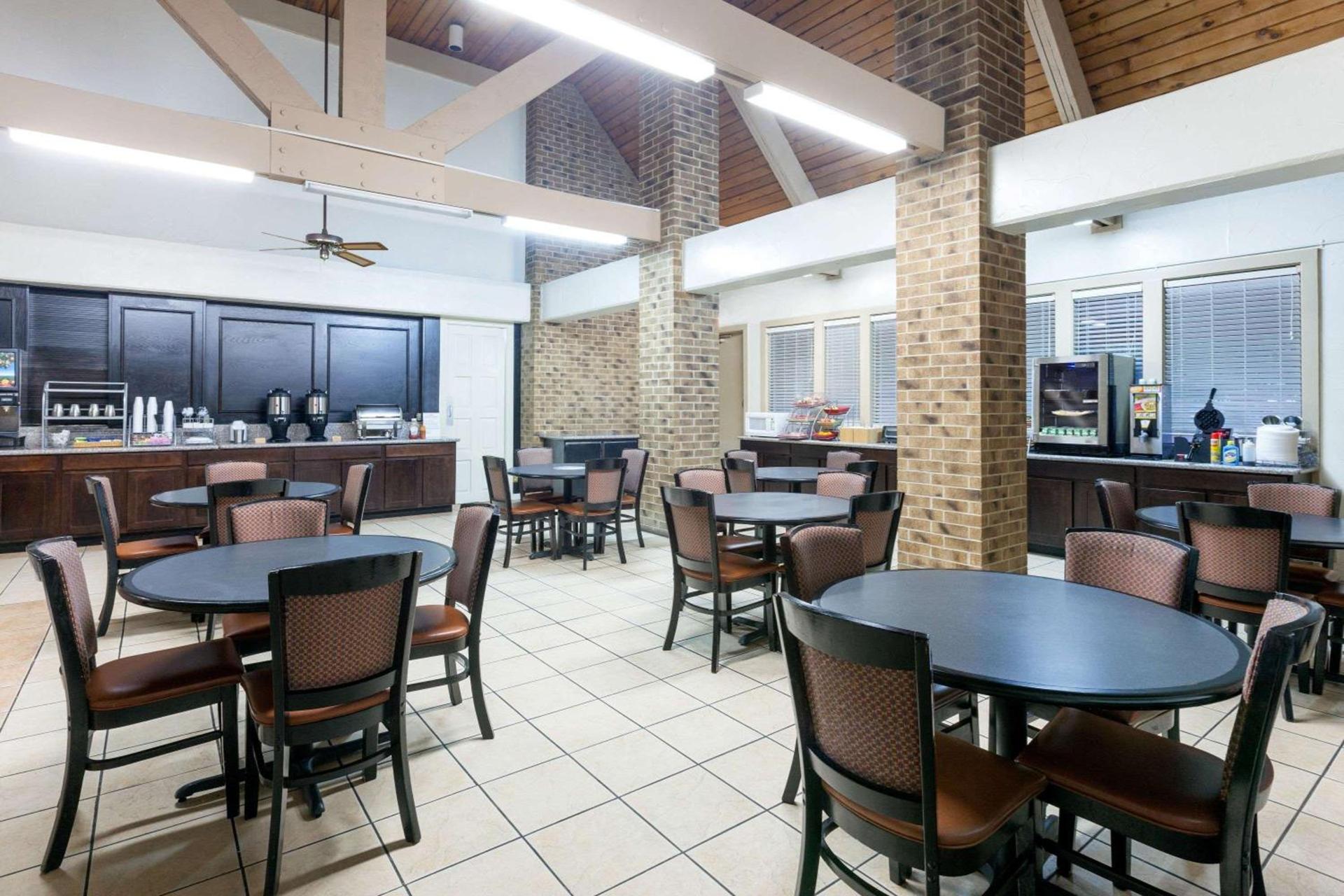 Hawthorn Extended Stay by Wyndham Richardson photo 10
