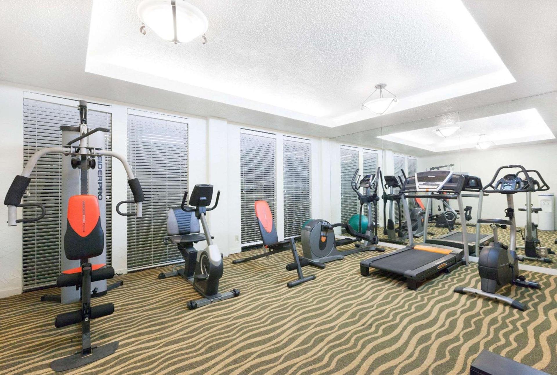 Hawthorn Extended Stay by Wyndham Richardson photo 41