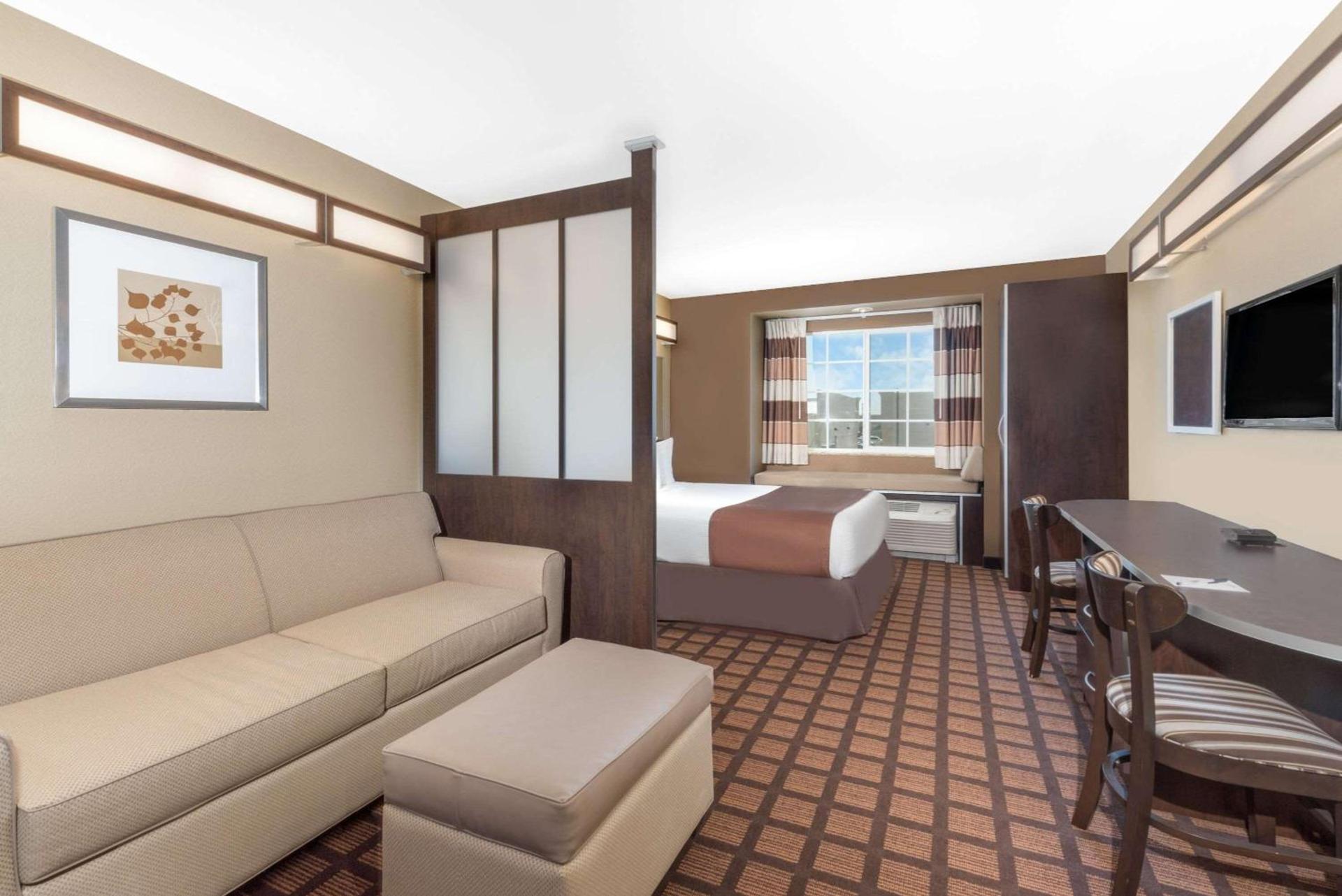 Microtel Inn & Suites by Wyndham photo 37
