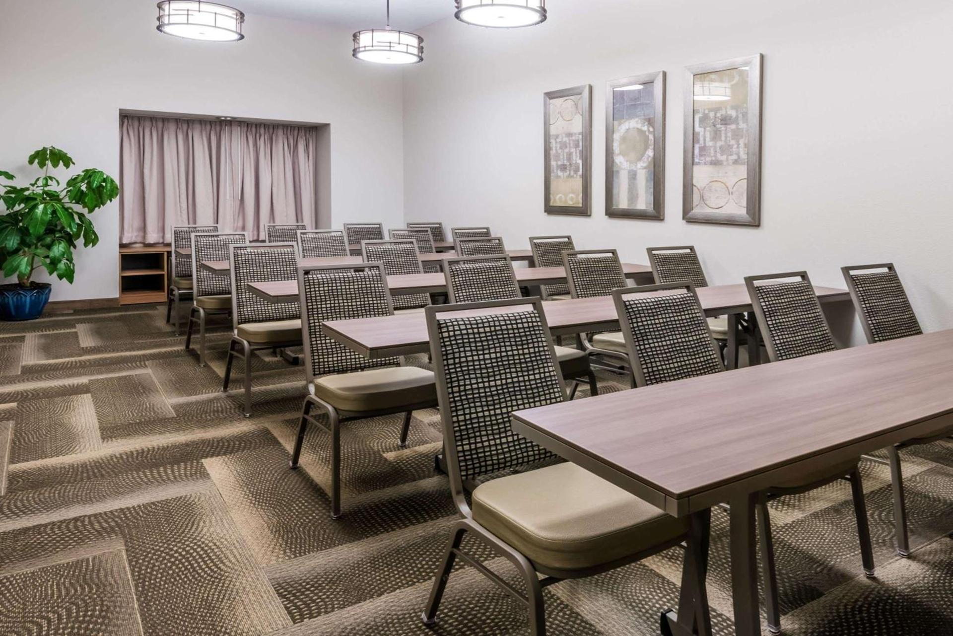 Microtel Inn & Suites by Wyndham - Penn Yan photo 10
