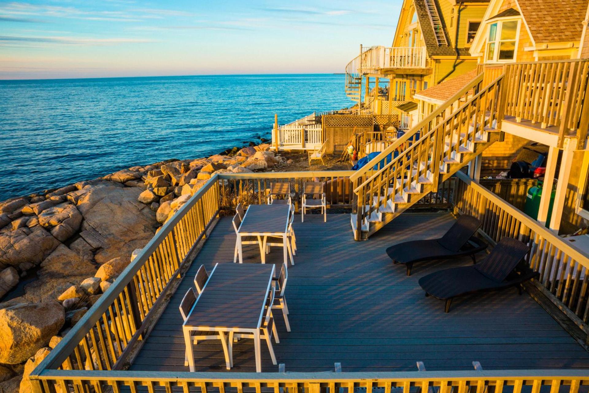 Bearskin Neck Motor Lodge photo 4