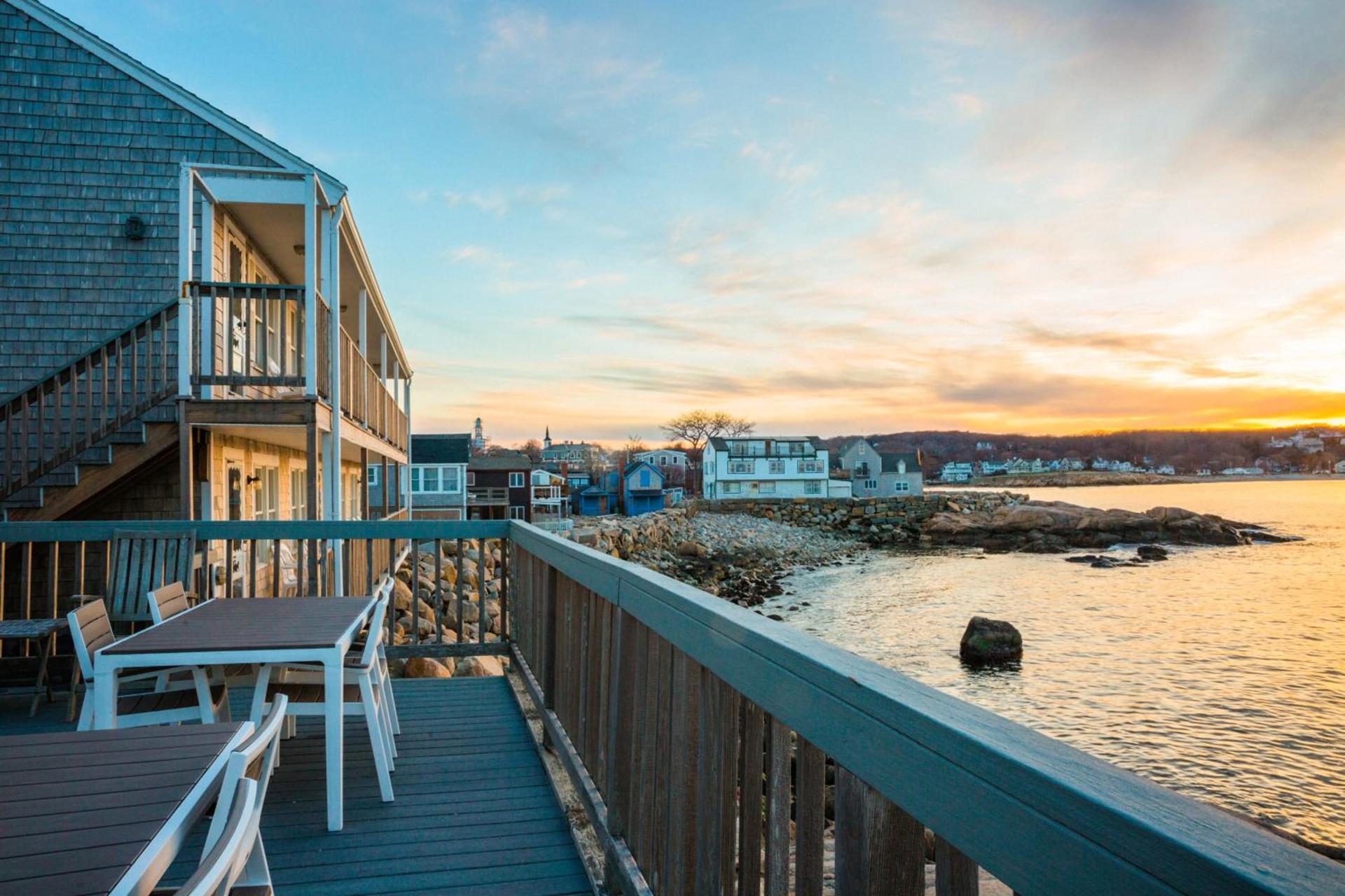 Bearskin Neck Motor Lodge photo 6