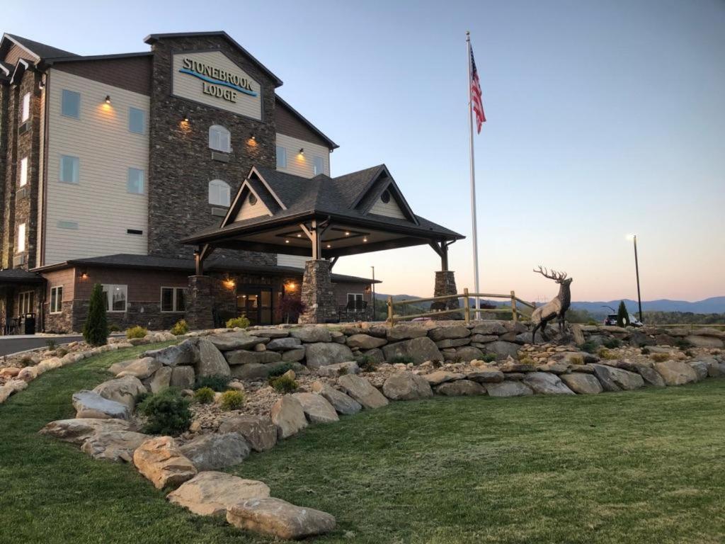 Stonebrook Lodge Murphy photo 1