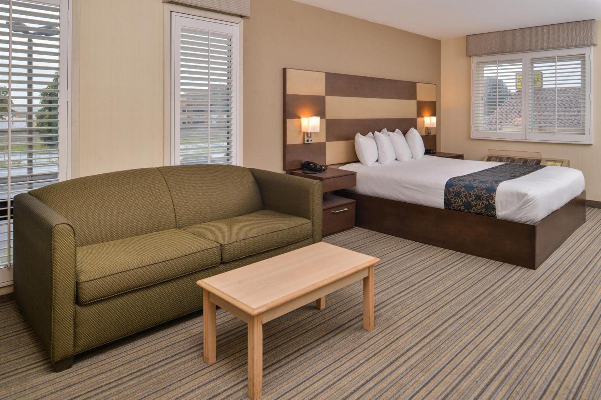 Good Living Inn photo 28