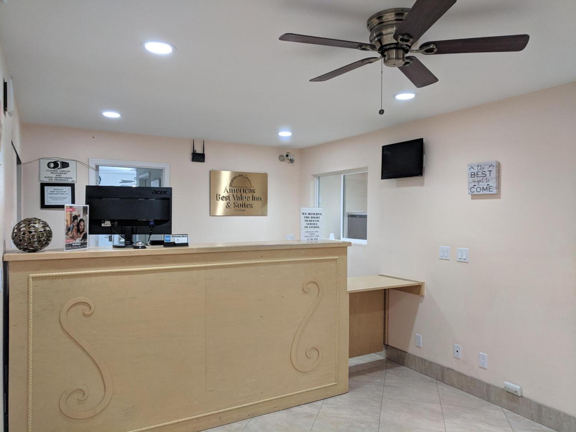 Americas Best Value Inn Thousand Oaks photo 10