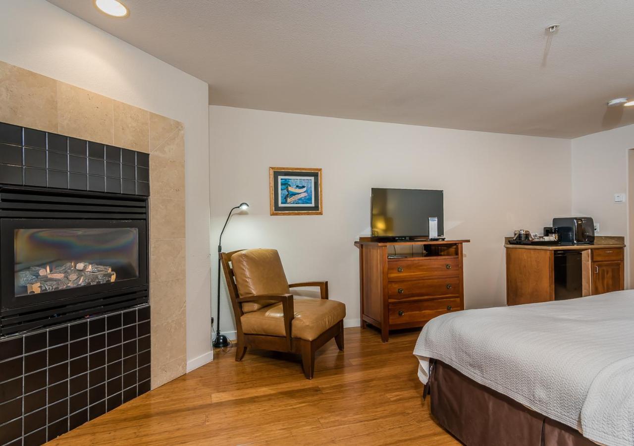 Little Sur Inn photo 17