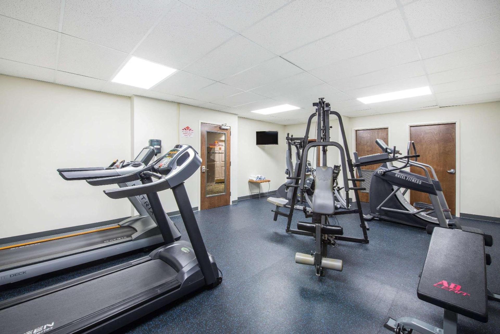 Hawthorn Extended Stay by Wyndham El Paso photo 3