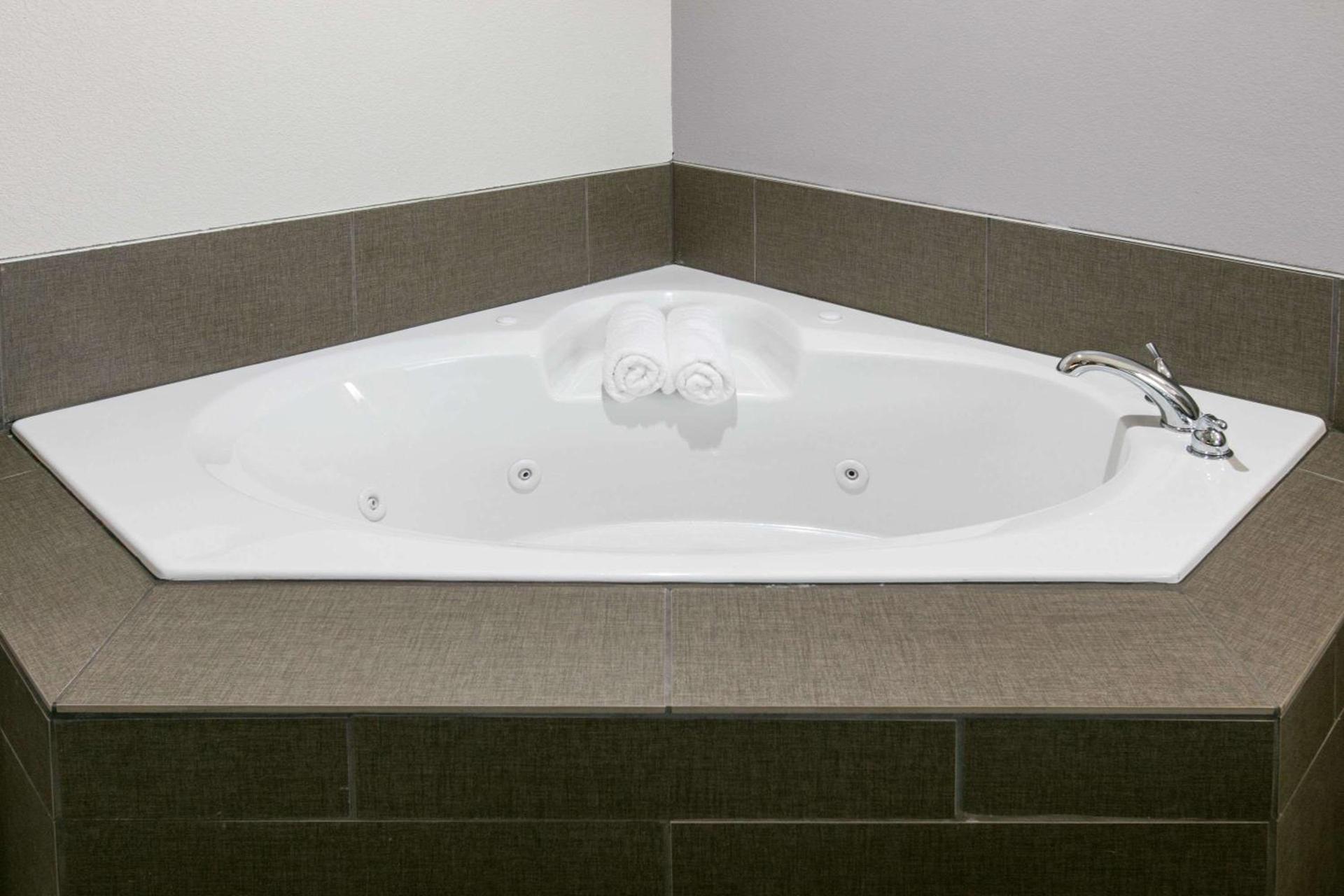 Microtel Inn & Suites by Wyndham Lubbock photo 35